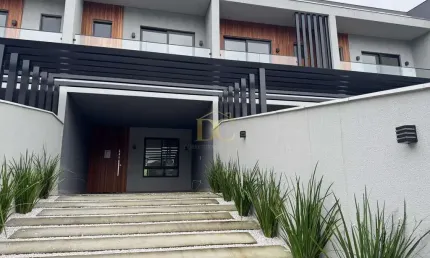 Casa com 3 quartos à venda no São Marcos, Joinville 