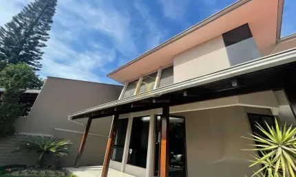 Sobrado no Floresta com 275m² , terreno 378m² e 3 dormitórios