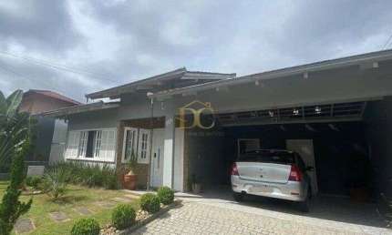 Casa Plana Averbada no Bom Retiro com 4 dormitórios