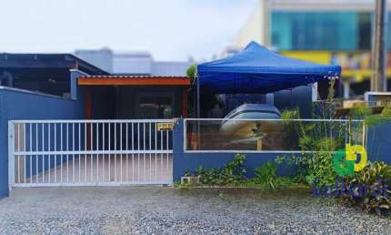 Casa com 2 dormitório sendo 1 suíte  à venda, 106 m² por R$ 385.000 - Sao José - Itapoá/SC