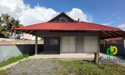 Casa com 3 dormitórios sendo 1 suite à venda, 222 m² por R$ 750.000 - Cambiju - Itapoá/SC