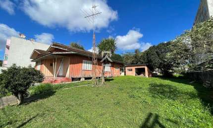 Terreno à venda na Rua Loanda, 566, São Cristóvão, São José dos Pinhais por R$ 1.378.000