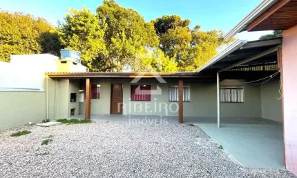 Casa com 2 quartos para alugar na rua desembargador james portugal macedo, 517, santo antônio, são josé dos pinhais por r$ 1.300