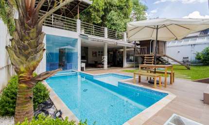 Casa com 4 quartos à venda na Rua Francisco Derosso, 3195, Xaxim, Curitiba por R$ 2.700.000