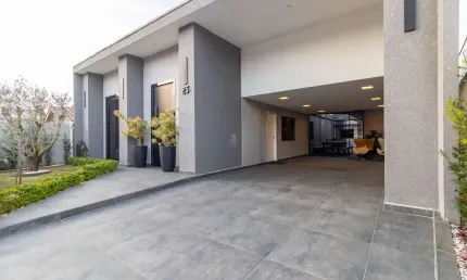 Casa com 3 quartos à venda na Travessa Thomaz Hobbes, 25, Aristocrata, São José dos Pinhais por R$ 1.800.000