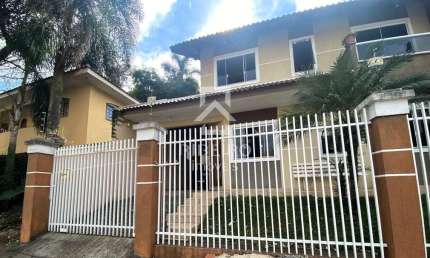 Casa com 3 quartos à venda na Rua Boleslau Sochaczewski, 96, Afonso Pena, São José dos Pinhais por R$ 650.000