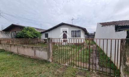 Casa com 2 quartos à venda na Prefeito Francisco Quirino dos Santos, 398, Conjunto Urano, São José dos Pinhais por R$ 450.000
