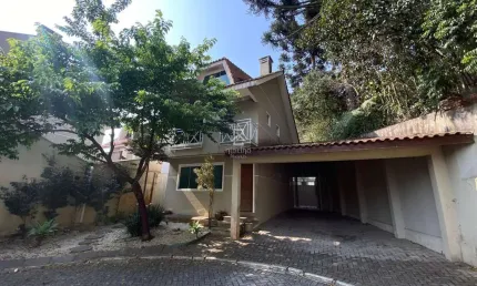 Casa em condomínio fechado com 3 quartos à venda na Rua Quirino Zagonel, 327, Braga, São José dos Pinhais por R$ 680.000