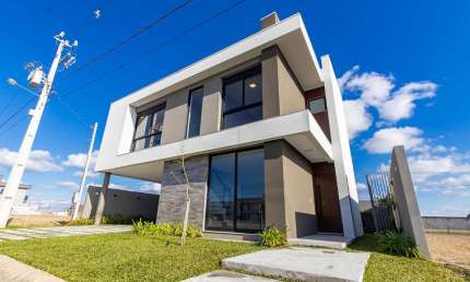 Casa com 3 quartos à venda na Rua Laerte Fenelon, 1190, Ipê, São José dos Pinhais por R$ 1.250.000