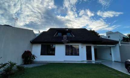 Casa com 4 quartos para alugar na Rua Barão do Cerro Azul, 2576, Bom Jesus, São José dos Pinhais por R$ 6.300