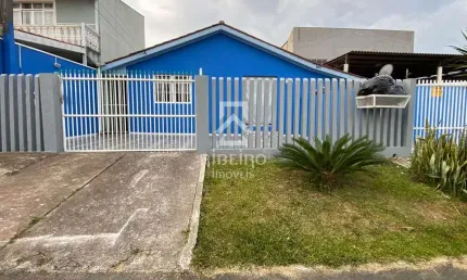 Casa com 3 quartos para alugar na Rua Padre Ângelo Bortolini, 1211, Cruzeiro, São José dos Pinhais por R$ 1.800