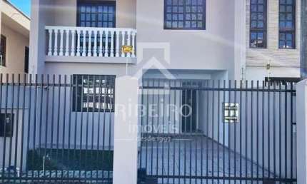 Casa com 3 quartos para alugar na Rua Coronel Luiz Victorino Ordine, 945, Centro, São José dos Pinhais por R$ 3.000