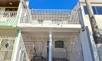Casa para alugar na Capitão Amin Mosse, 101, Alto Boqueirão, Curitiba por R$ 2.300