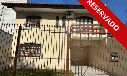 Casa com 3 quartos para alugar na Rua Joaquim Mariano Ribas, 154, Guabirotuba, Curitiba por R$ 2.800