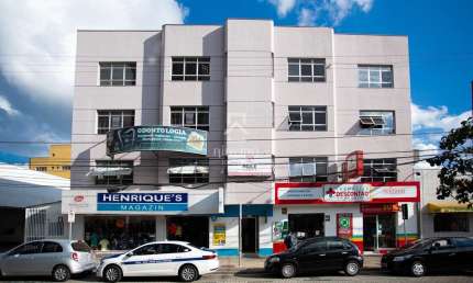 Ponto comercial para alugar na Rua Quinze de Novembro, 2152, Centro, São José dos Pinhais por R$ 1.500
