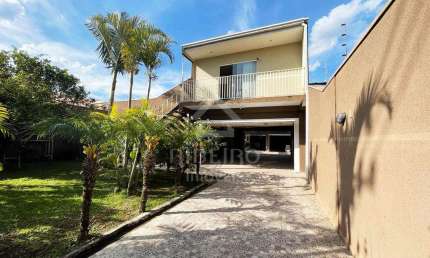 Casa comercial com 1 sala para alugar na Rua Paulino de Siqueira Cortes, 2553, São Pedro, São José dos Pinhais por R$ 6.000