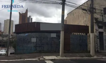 Excelente localização, região repleta de serviços e comércios,  são 350m² de área, 15 vagas,