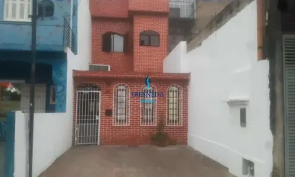 Casa (casa padrão) para venda, 6 dorm(s), 6 suite(s), 1 vaga(s), 226 m²