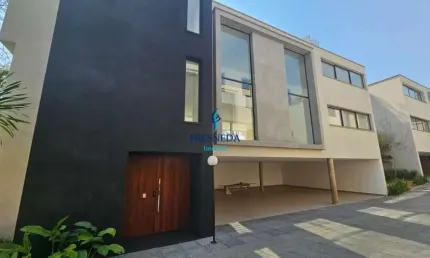 Casa em condomínio para venda, 4 suites, 4 vagas, 812.49 m²
