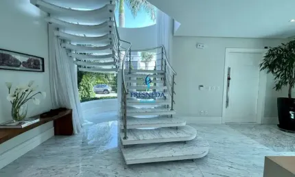 Casa para venda, 7 dorms, 6 suites, 4 vagas, 573 m²
