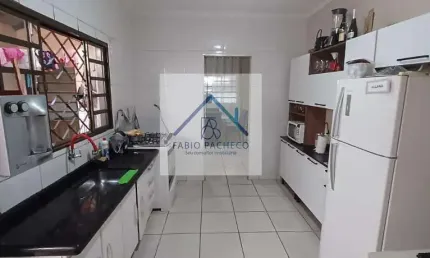 Casa para Venda em Ribeirão Preto, Jardim Helena, 3 dormitórios, 1 banheiro, 2 vagas