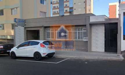 Imóvel comerciaL semimobiliado para locação na região Central
