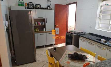Casa com 3 quartos à venda na Caetano Cariani, 1281, Parque União, Bauru por R$ 305.000