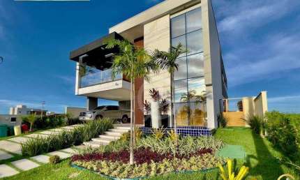 Duplex de altíssimo padrão (PORTEIRA FECHADA), no ponto de entrar e morar.