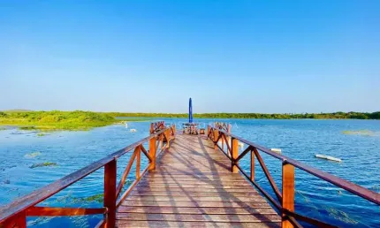 Lagoa do Catu  com 4 dormitórios à venda, 350 m² por R$ 3.500.000 - Centro - Aquiraz/CE