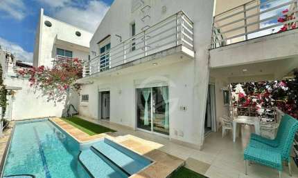 Casa Duplex em Condomínio no Porto das Dunas à venda por R$ 850.000