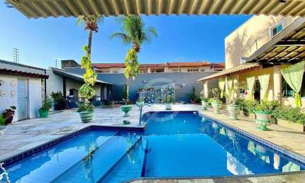 Lindíssima Casa Duplex na Maraponga, 6 suítes, 6 vagas, Nascente, com Lazer. Por 2.900.000