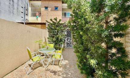 Oportunidade! Vendo Casa Duplex na Maraponga 2 Suítes + 1 wc Social - Ótimo acabamento - Quintal e Ótima Localização Por Apenas $ 359.900.