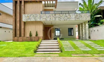 Casa nova com 04 Suítes, piscina privativa e planta baixa inteligente.
