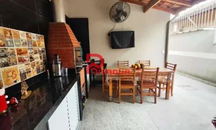 Casa com 3 quartos, Balneário Maracanã, Praia Grande - R$ 545 mil, Cod: 7569