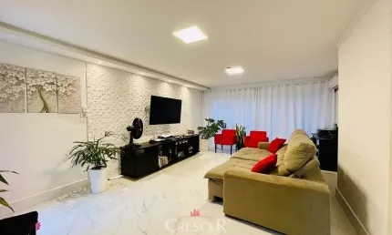 Casa com 4 quartos à venda na Avenida Paranaguá, 104, Perequê, Matinhos