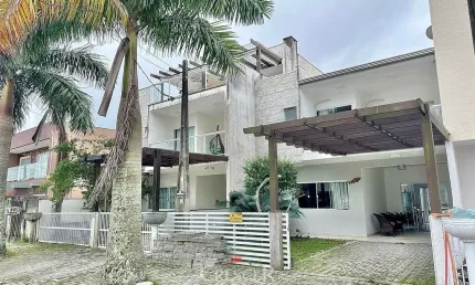 Casa com 3 quartos à venda na Praça de Embarque, 92, Praia de Leste, Pontal do Paraná