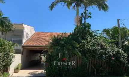 Casa com 4 quartos à venda na Rua Odilon Santana Gomes, 29, Balneário Caravelas, Matinhos