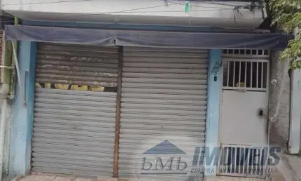 Casa com 2 quartos à venda na Rua Manuel Soares Madureira, 353, Jardim Irene, São Paulo por R$ 300.000