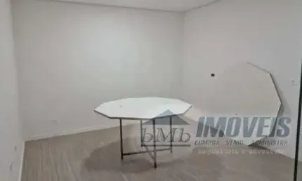 Sala comercial para alugar na Rua Cruz do Espírito Santo, 319, Vila Chabilândia, São Paulo por R$ 2.500
