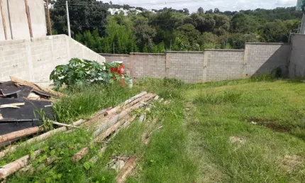 Terreno em condomínio fechado à venda no Jardim das Samambaias, Jundiaí  por R$ 835.000