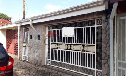 Casa com 3 quartos à venda na Vila Hortolândia, Jundiaí , 175 m2 por R$ 710.000