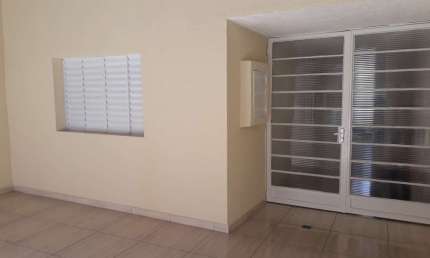 Casa com 2 quartos para alugar na Vila Hortolândia, Jundiaí , 150 m2 por R$ 2.300