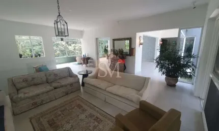 Itanhangá casa triplex com área de 8680m² de terreno e  área edificada de 620m², com elevador......