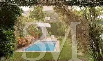 ITANHANGÁ CASA COM 4 SUÍTES , 500M² , LINEAR , 4 VAGAS , SEGURANÇA 24 HORAS ......