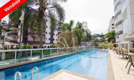 EXCELENTE OPORTUNIDADE ,FREGUESIA VENDA DE   APARTAMENTO 2 QUARTOS , 1 SUÍTE , 1 VAGA , CORTINA DE VIDRO NA VARANDA , SOL DA AMANHÃ . 64 M² , PORTARIA