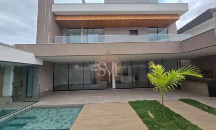 RECREIO DOS BANDEIRANTES: Casa Contemporânea Triplex com 4 Suítes, Cozinha em Conceito Aberto, Piscina - Venda