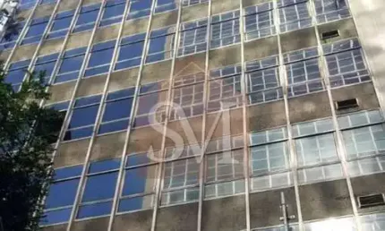 Prédio Comercial de Alto Padrão no Centro do Rio de Janeiro-RJ: 11 salas, 22 banheiros e 2.580 m² de área - Imperdível!