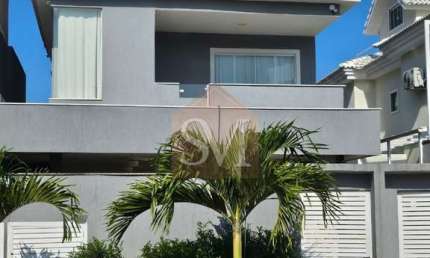 RIVIERA DEL SOL: Casa de Luxo no Recreio dos Bandeirantes, Rio de Janeiro - 4 Suítes, 2 Salas, 6 Banheiros e 2 Vagas de Garagem!