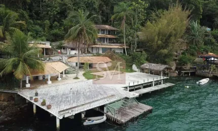 ANGRA DOS REIS ,CASA  EM  BRACUI ANGRA DOS REIS 6 SUÍTES COM ATRACADOURO