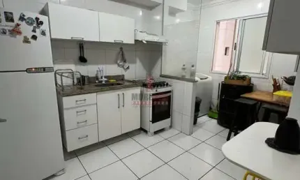 Apartamento à Venda com 2 quartos, 1 Banheiro e Vaga Coberta e Elevador